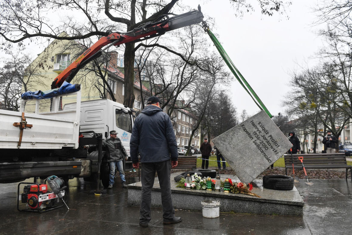 Prałat Jankowski PADŁ