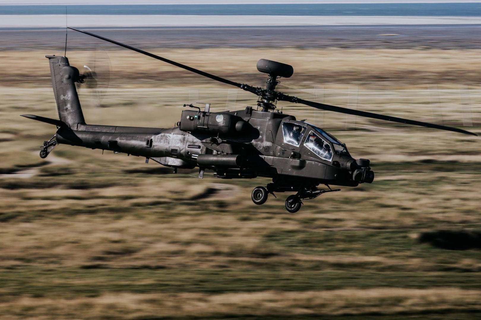 Holenderski AH-64E Apache