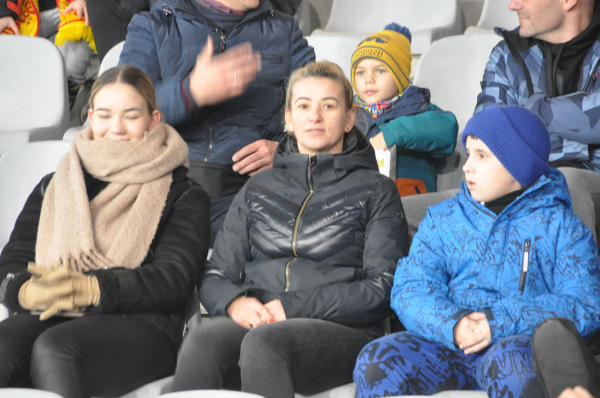 Korona Kielce - ŁKS Łódź. Zdjęcia kibiców na Suzuki Arenie