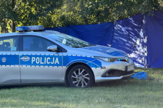 Morderstwo w parku? Na Ochocie znaleziono zmasakrowane ciało