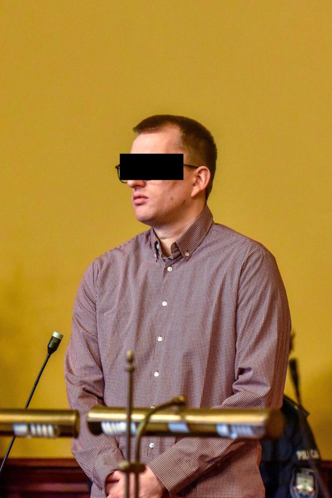 Paweł W. mógł zabić młode małżeństwo przygniatając ich samochodem do ściany