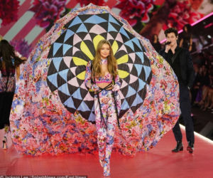 Pokaz Victoria's Secret
