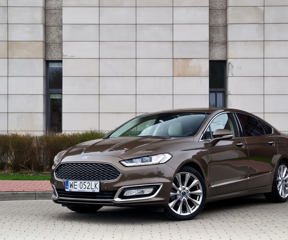 Ford Mondeo Vignale 2.0 TDCi 210 KM Twin-turbo PowerShift