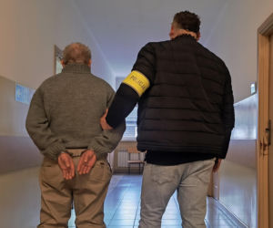 Głodny złodziej w Sokołowie Podlaskim. Włamał się do parafii, wikariusz zaalarmował policję