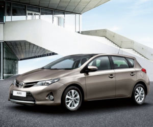 Miejsce 10. ex aequo Toyota Auris - w czerwcu zarejestrowano 213 eg­zem­pla­rzy