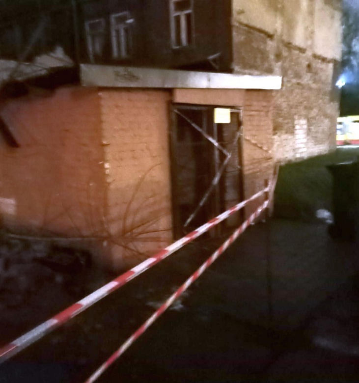 Katastrofa budowlana na Woli. Runął ceglany mur 