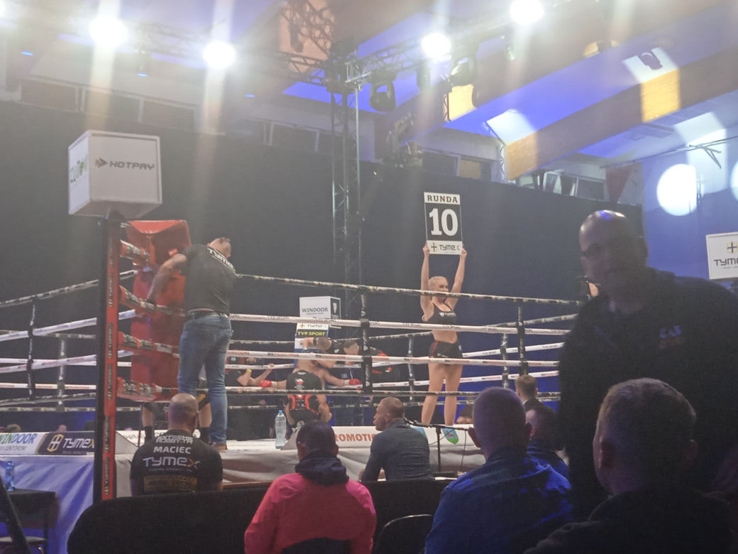 Złotów Boxing Night za nami. Emocjonujące pojedynki rozgrzały Złotów