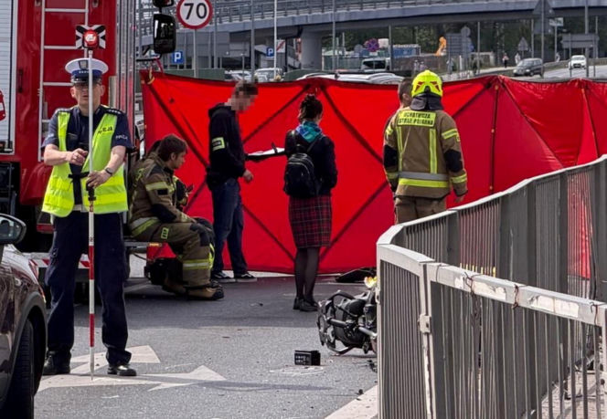 Motocyklista nie żyje! Wstrząsający wypadek pod Warszawą. Jest szokujące nagranie z kamery