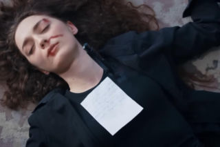 Dziedzictwo, odc. 852. Nana, Acar