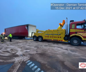 Dwie ciężarówki zderzyły się we mgle na autostradzie A1. Droga zablokowana