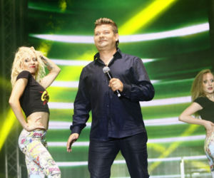 ZENON MARTYNIUK, AKCENT