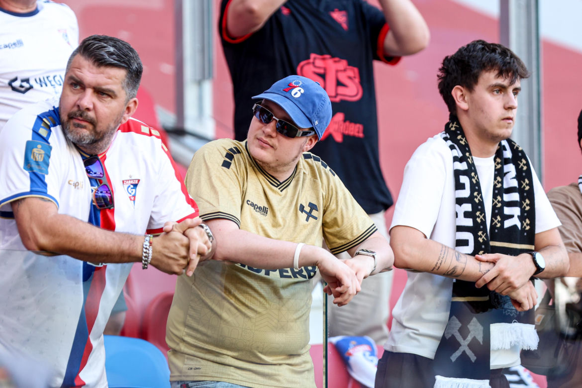 Zobaczcie zdjęcia kibiców z meczu Górnik - Fenerbahce i krótkie podsumowanie środowego spotkania na se.pl