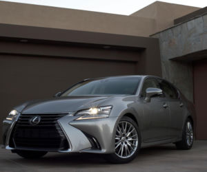 Lexus GS lifting