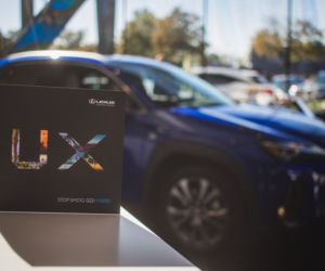 Lexus UX już w polskich salonach