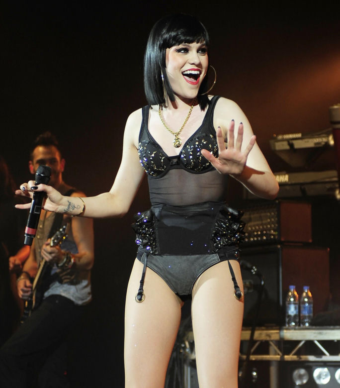 Jessie J zmaga się z nowotworem. Piosenkarka szczerze o walce z chorobą