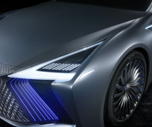 Lexus LS+
