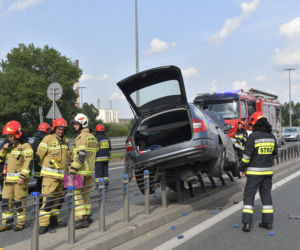 Wypadek Na S8, wjechał na barierki