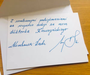 Para Prezydencka wspiera Wiktorka Kruszyńskiego! Andrzej i Agata Duda przekazali piękne przedmioty na licytację