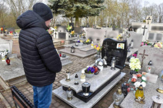 Siedmioro nastolatków zginęło w wypadku pod Chełmnem. Tata Patryka wciąż przeżywa tragedię