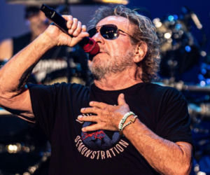 Wokalista Sammy Hagar ma dość bycia wyłącznie gościem z Van Halen. Jestem to winien moim starym fanom