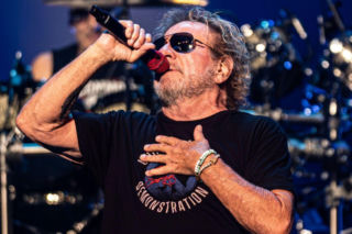 Mam już trochę dość bycia typem od Van Halen. Wokalista Sammy Hagar chce mocniej odciąć się od twórczości słynnego zespołu
