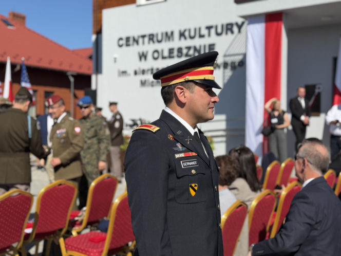 Michael Ollis patronem Centrum Kultury w Olesznie. To on ocalił życie Polaka w Afganistanie