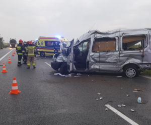 Wypadek na A1. Zderzyły się dwa samochody. 7 osób jest poszkodowanych