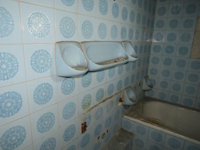 Wnętrze Szpiegowa w Warszawie