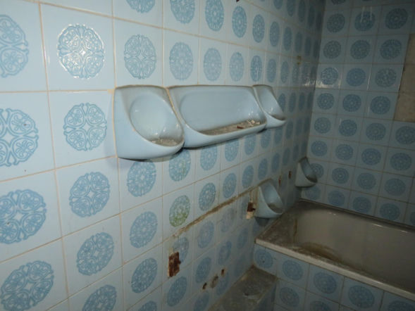 Wnętrze Szpiegowa w Warszawie