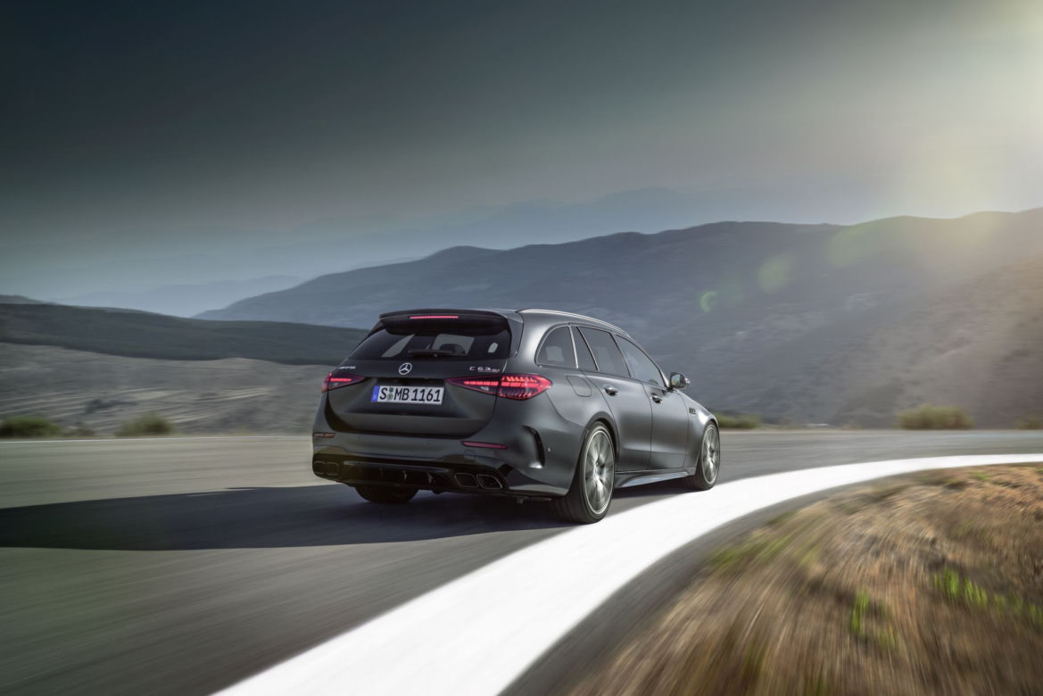 Mercedes-AMG C 63 S E Performance (2023)