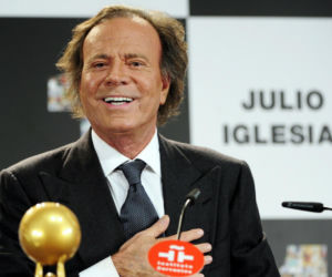 Hiszpania/ Media: prokuratura bada zarzuty pod adresem Julio Iglesiasa dotyczące napaści seksualnej