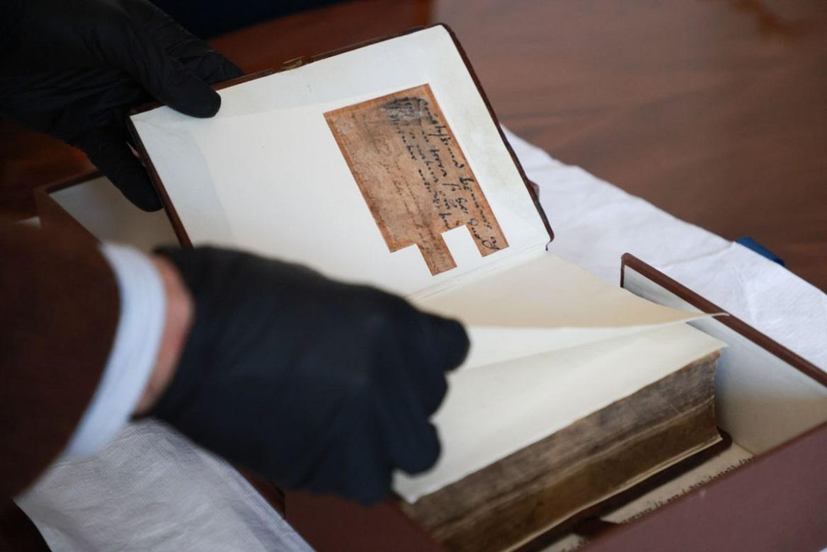 Zabytkowy inkunabuł powrócił do Muzeum Okręgowego Ziemi Kaliskiej w Kaliszu