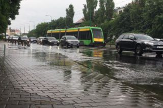 Alert RCB NIE OSTRZEGŁ mieszkańców przed NAJWIĘKSZĄ OD 20 lat nawałnicą! Dlaczego? 