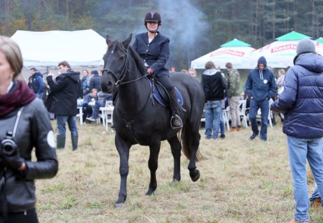 Kluzik Rostkowska ujeżdżała konia
