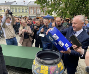 Przystanek Czasu w Nowym Sączu znowu odlicza dni, miesiące i lata