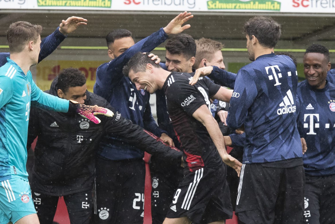 Robert Lewandowski w meczu z Freiburgiem