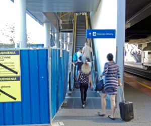 Budowa ruchomych schodów na dworcu Poznań Główny