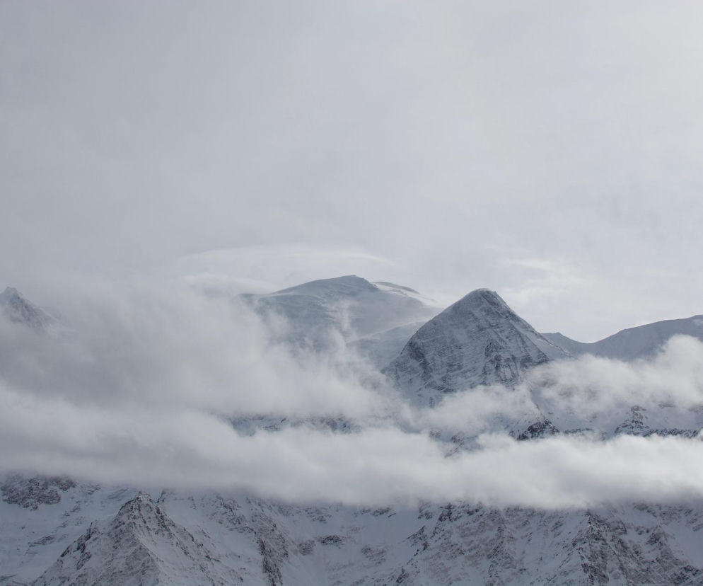 Ratownicy TOPR o lawinach, mrozie i zagrożeniach w Tatrach. Od stycznia służby udzieliły już pomocy 23 osobom