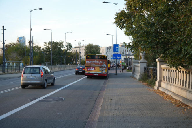 Buspas w Al. Zielenieckiej już działa - ZDM Warszawa