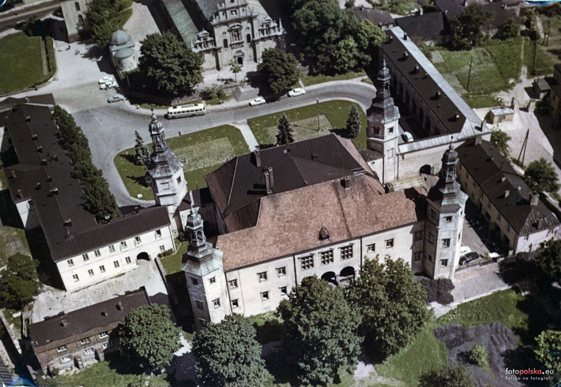 Pałac Biskupów Krakowskich w Kielcach na archiwalnych zdjęciach