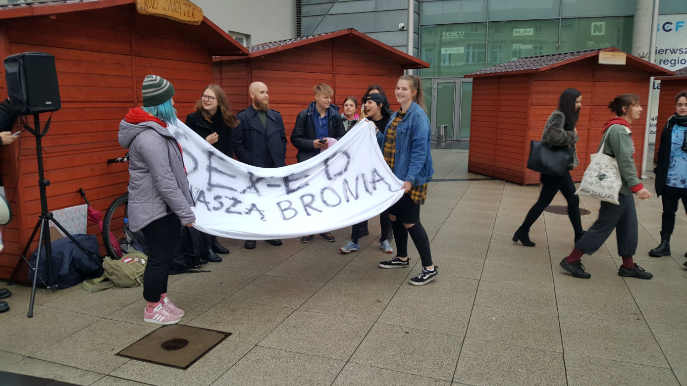 Bydgoszczanie sprzeciwiają się karaniu za edukację seksualną