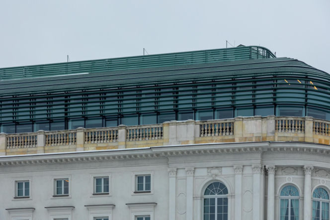 Hotel Europejski działa obecnie pod nazwą Raffles Europejski Warsaw