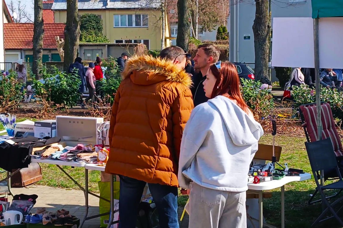 Pierwszy wiosenny pchli targ na Pogodnie