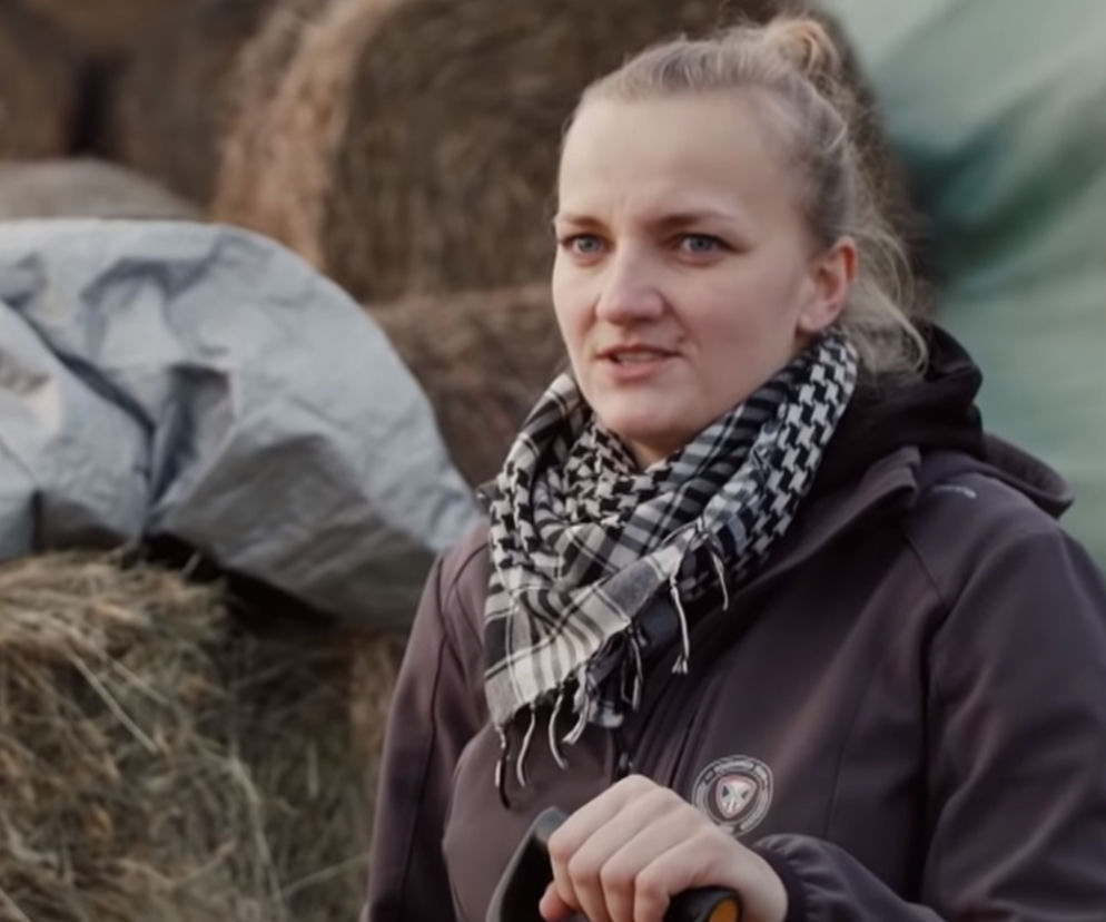 Rolnicy. Podlasie. Piękny gest Emilii Korolczuk. Zaangażowała się w pomoc pogorzelcom [WIDEO]