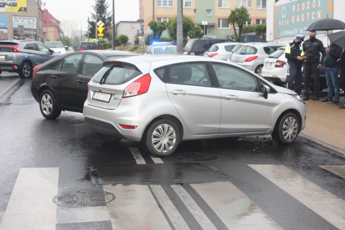 Jedna osoba ranna, kilka kolizji. Niebezpiecznie na grudziądzkich drogach