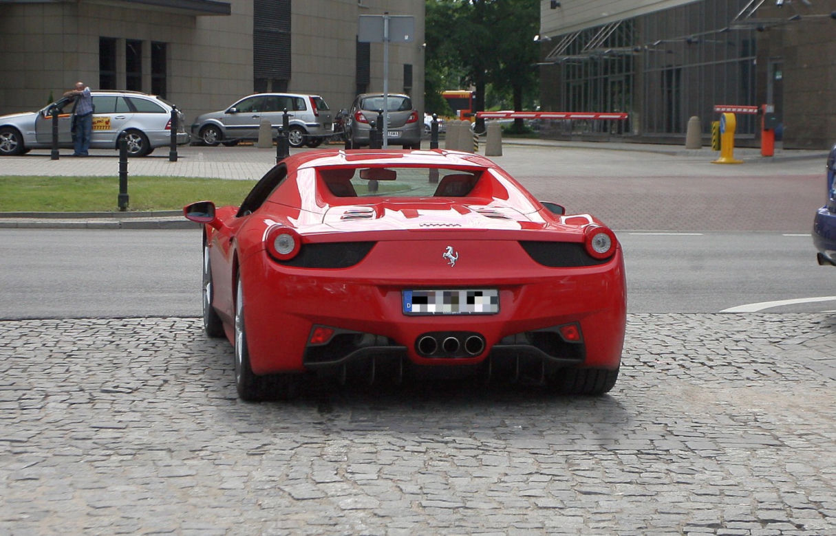 Kuba Błaszczykowski w Ferrari 458 Spider