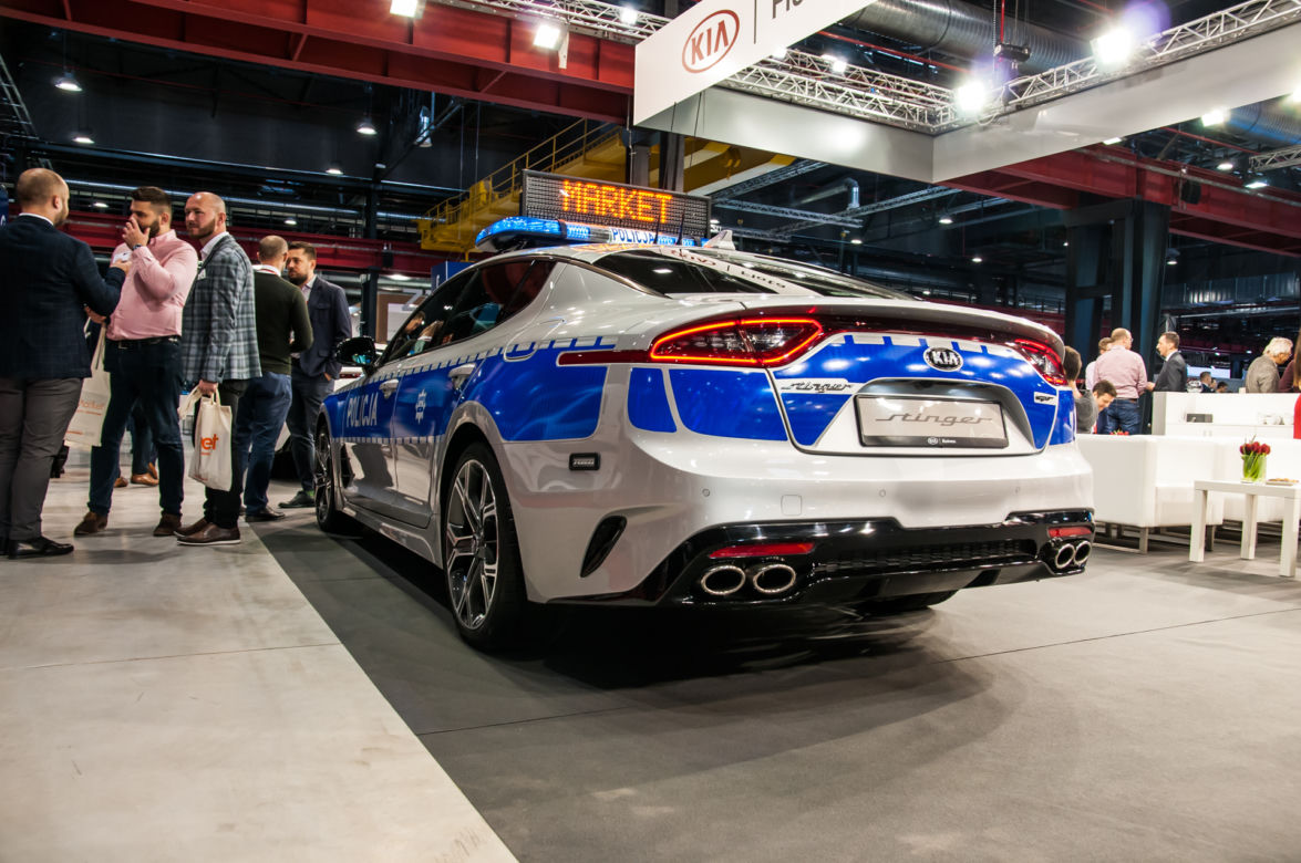 Kia Stinger GT, oznakowany radiowóz