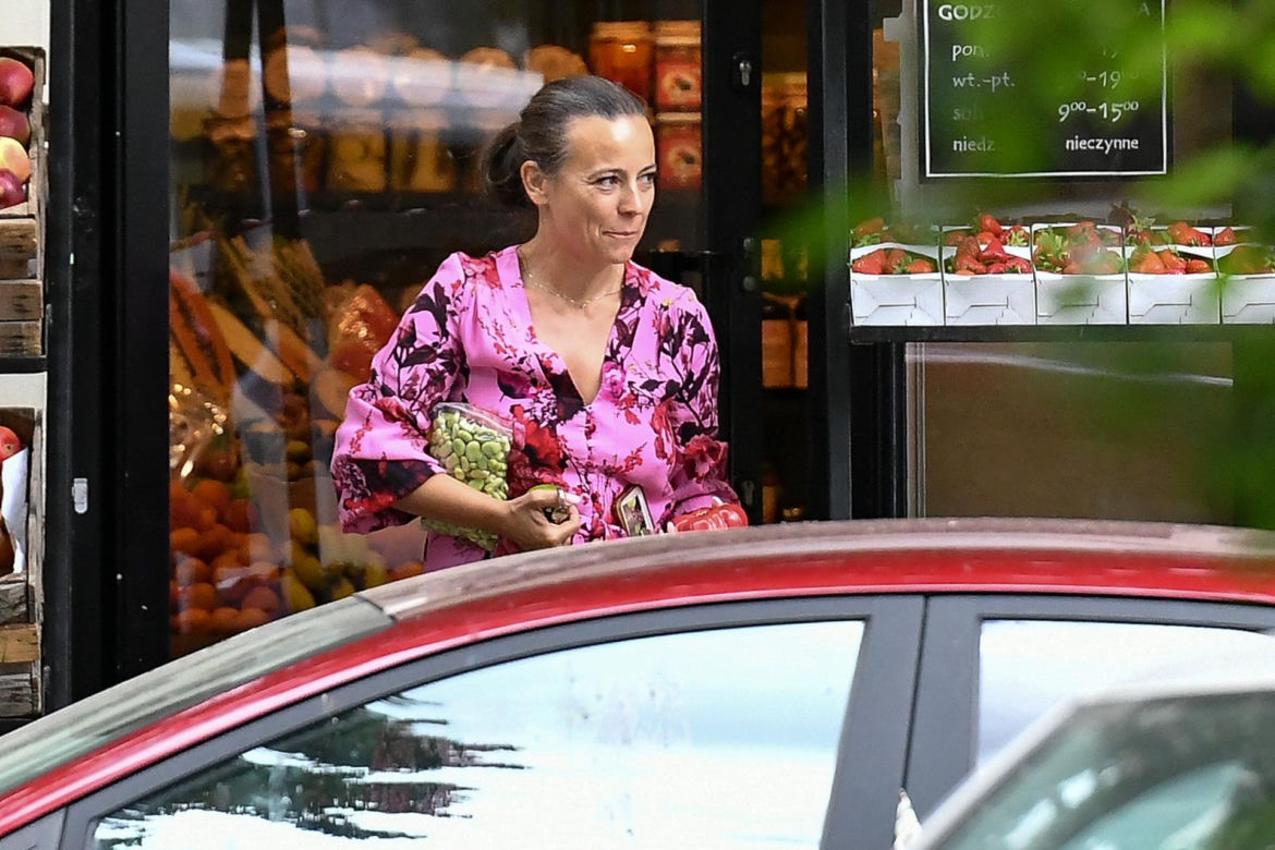 Anna Mucha na bazarku
