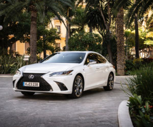 Lexus ES 300h F Sport 