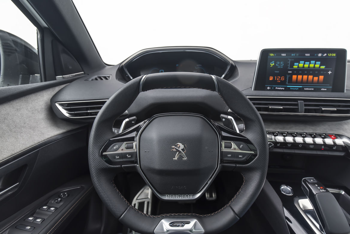 Peugeot 3008 GT HYbrid4 300 KM e-EAT8